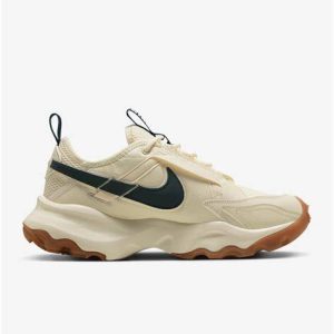 nike-tc-7900-wheat-flax