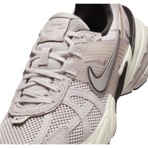 nike-v2k-run-light-bone