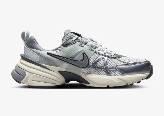 nike-v2k-run-pure-platinum-wolf-grey